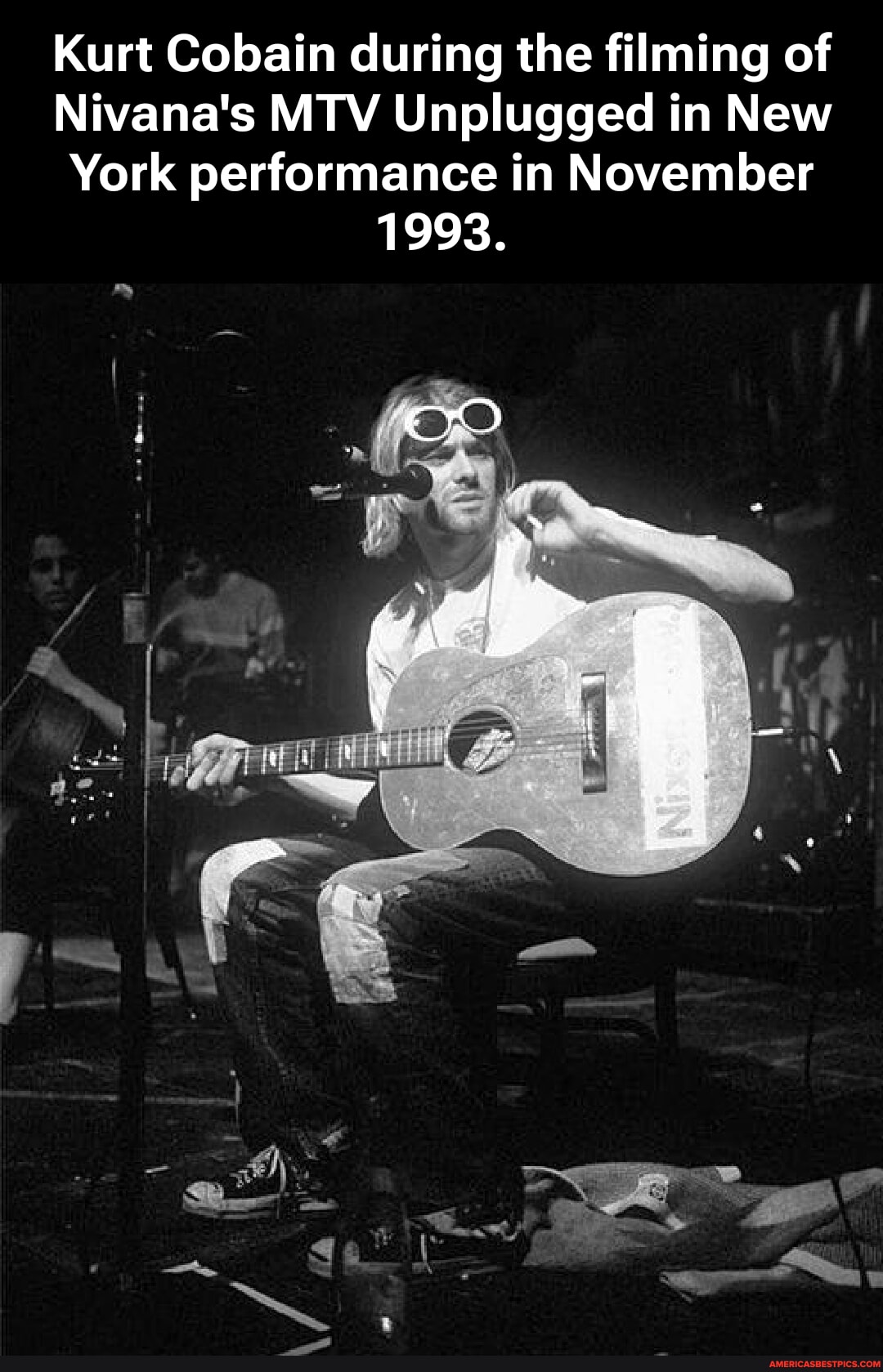 Kurt Cobain during the filming of Nivana's MTV Unplugged in New York ...